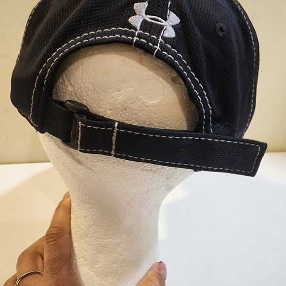 Under Armour Performance XL Black Adjustable Baseball cap L - Picture 6 of 9